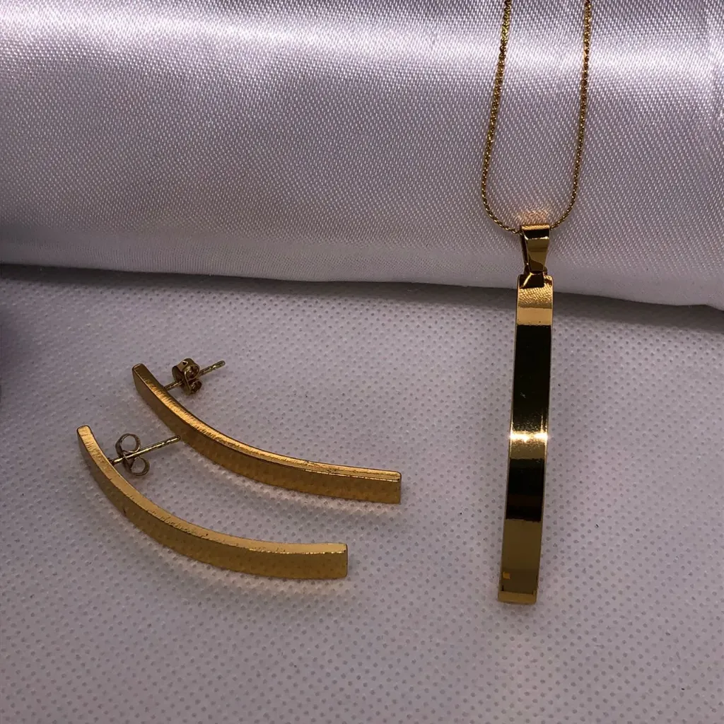 Ensemble collier 4 pièces