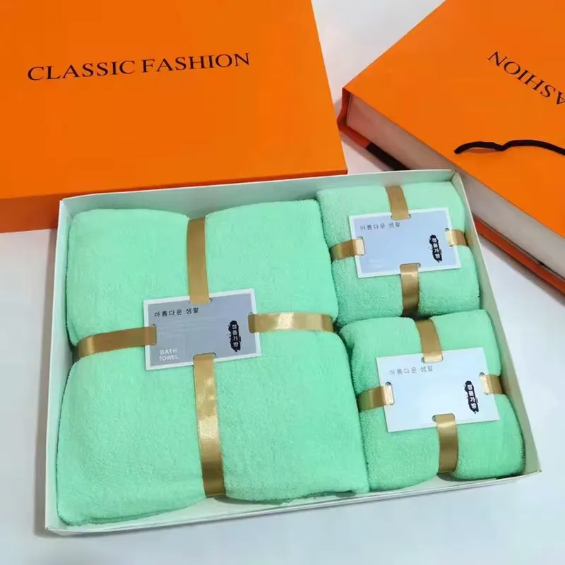 Lot de 3 serviettes de bain verte