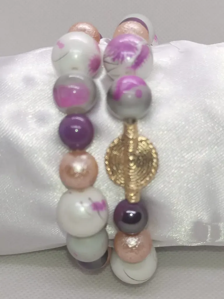 [BRAPERNADYAM3COLMOVBLABEI] Bracelet de Perles blanc/beige/mauve