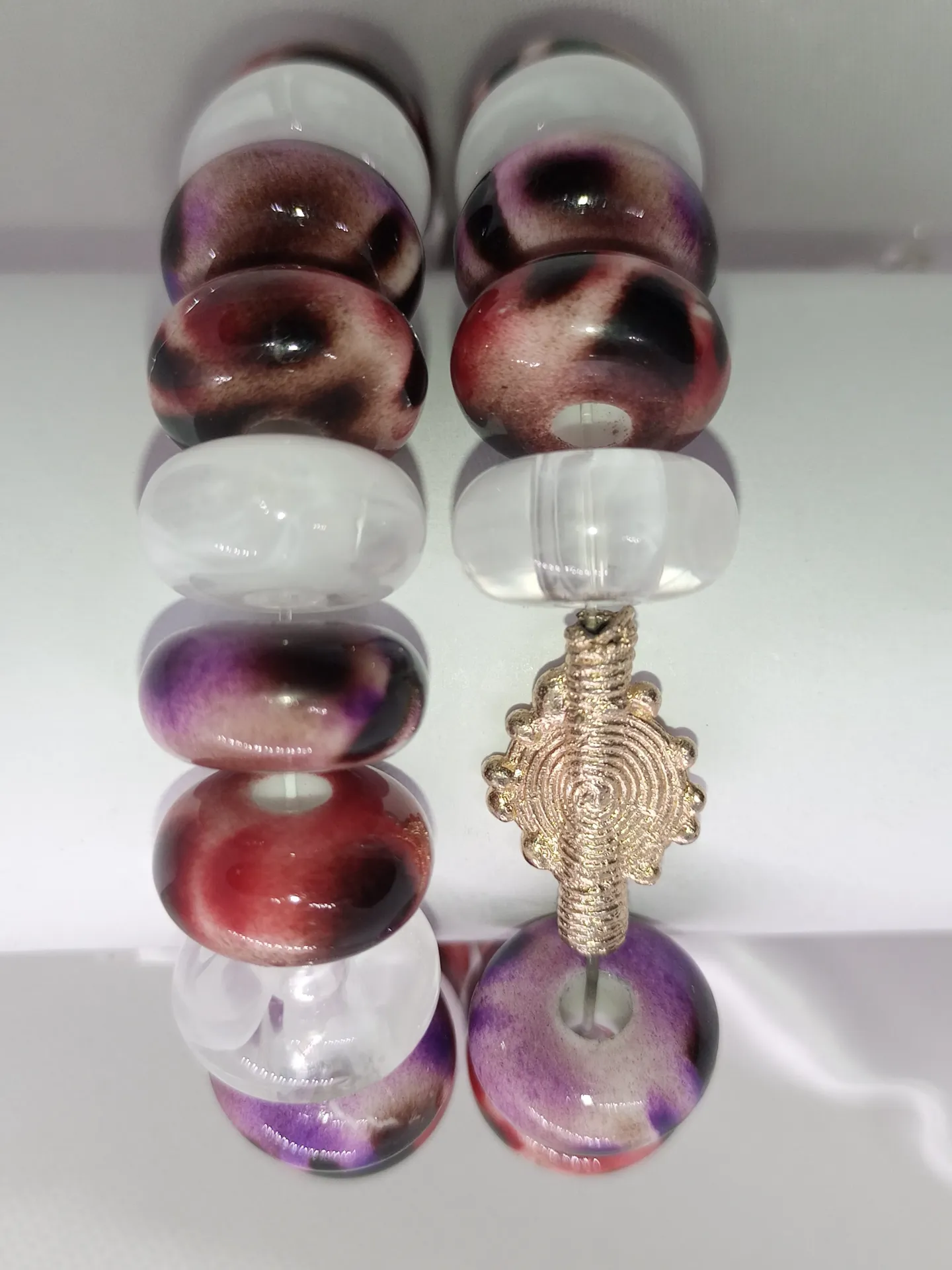 [BRAPERNADYAM3COLBLAMARVIO] Bracelet de perdes blanc/marron/violet