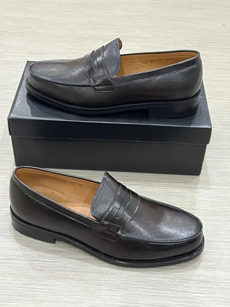 Chaussure Marron foncé