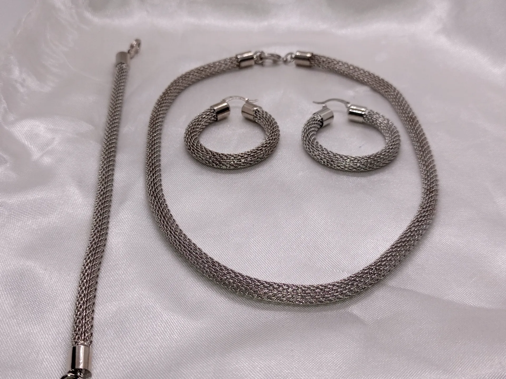 Ensemble collier 4 pièces